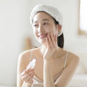 护肤霜 补水保湿 - 上海百雀羚日